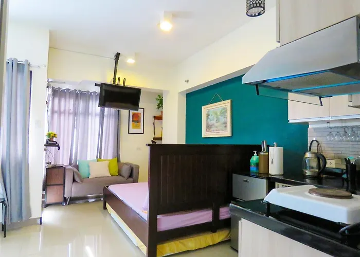 Mabolo Garden Flats Poolside Unit *